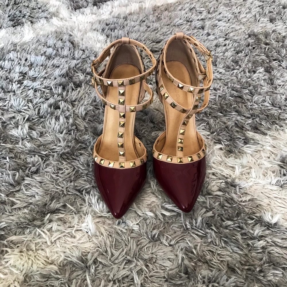 Burgundy/maroon heels